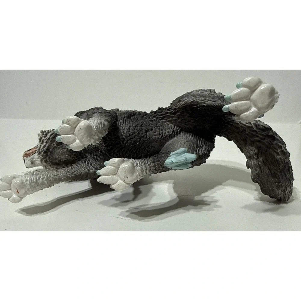 Schleich Eldrador Creatures ICE SNOW WOLF Toy Figure Mythical Fantasy D-73527
